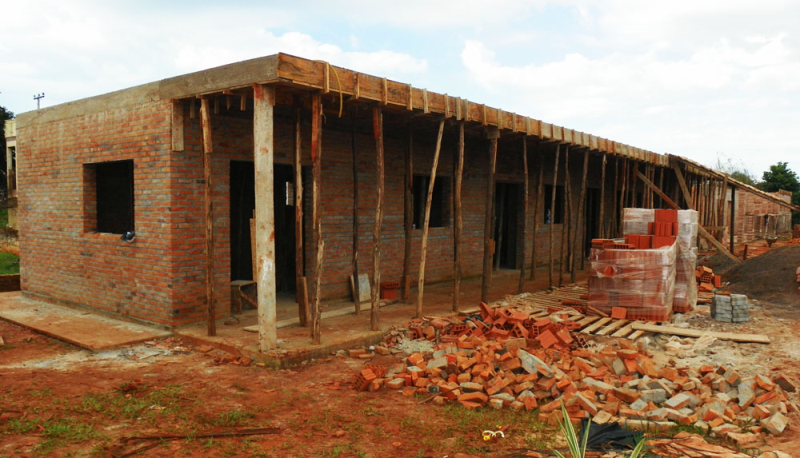 Estruturas das novas obras na Praça Jayme tomam forma